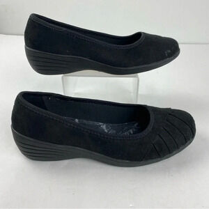 Skechers Womens 6.5 Black Suede Kiss Ruffled Slip On Wedge Memory Foam Close Toe